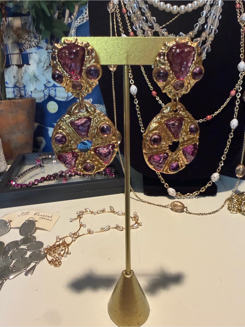 Catwalk Jon Purple stone and gold plated dangly earrings - Picture 4 of 6
